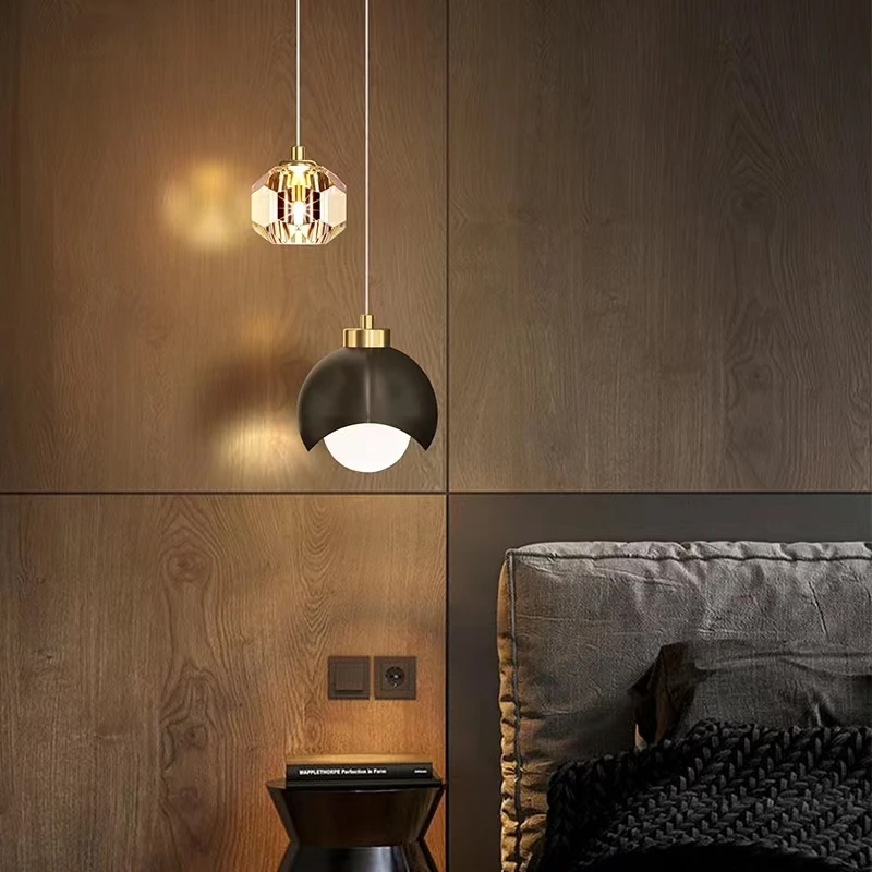 Interior Design Gold - Schlafzimmer Nachttisch Hängende Pendelleuchte Glaskugel LED