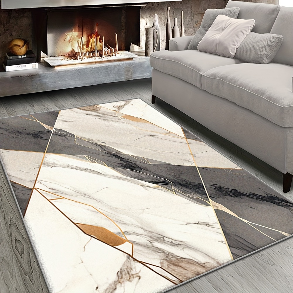 Großer, geometrisch geformter  – Interior Design Gold Bewertung und Preis